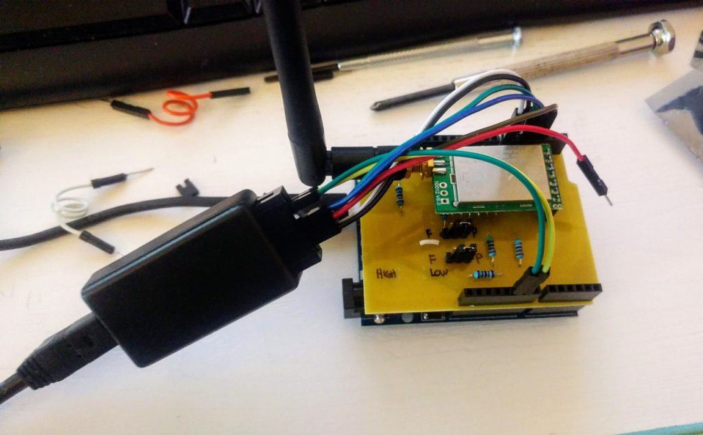 Milled Arduino Shield LoRa EBYTE E32 Check with Logic Analyzer