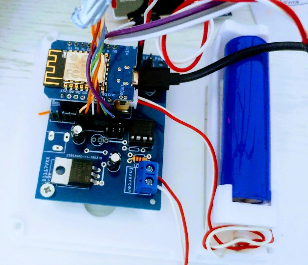 ABB PowerOne Aurora Web Inverter Centraline Assembly test on Case base