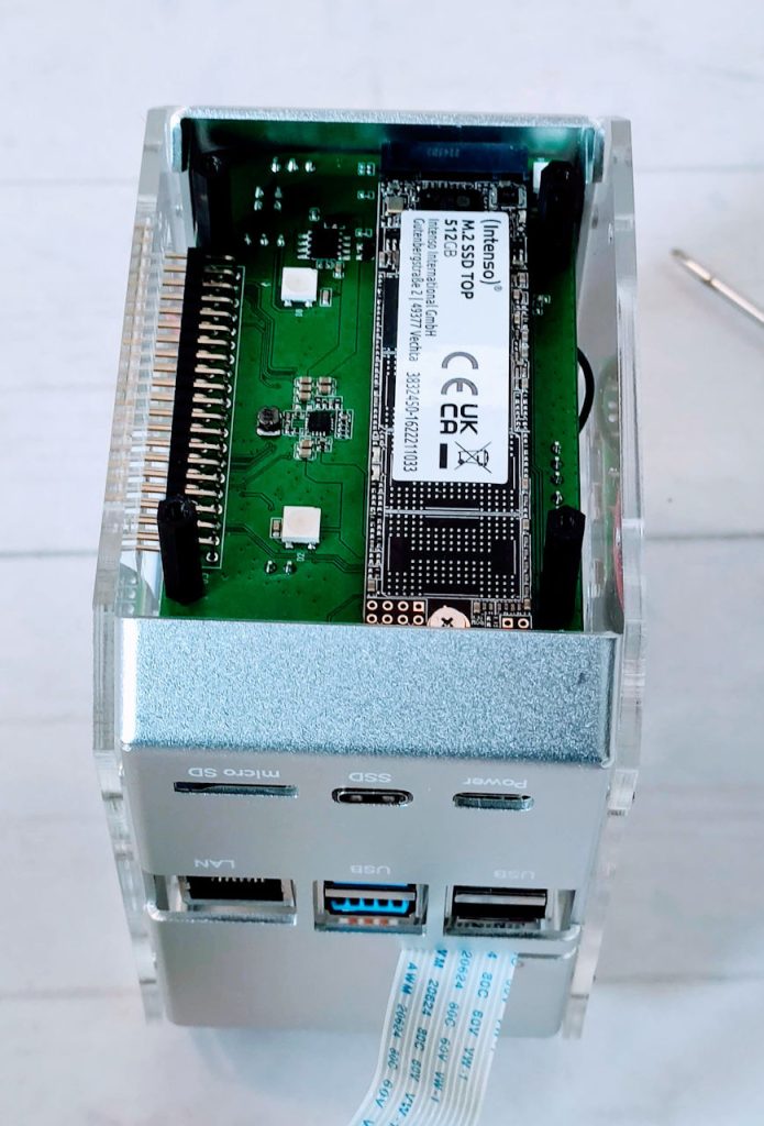 Pironam: mPCIe SSD mounted