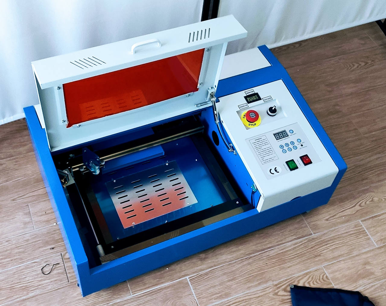k40 c02 レーザー加工機　２５w Co2 Laser Engraving Cutting Machine K40 Laser Engraver 40w