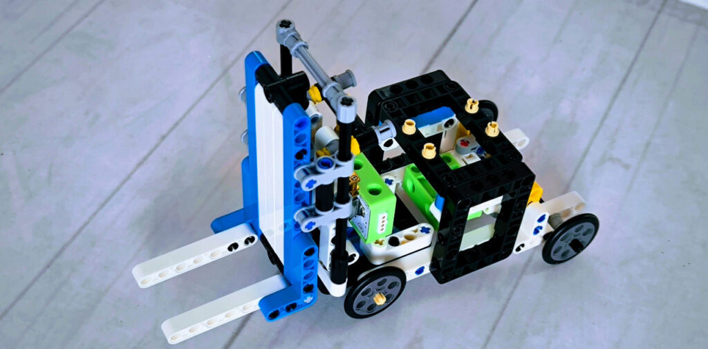 Forklift Truck assembled structure